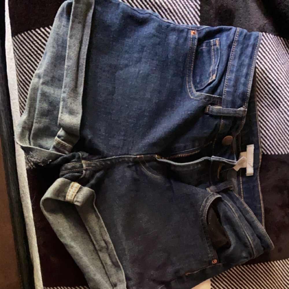 Shorts - Picture 4 of 4